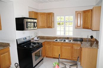 Augusta'S Apartments Rodney Bay المظهر الخارجي الصورة